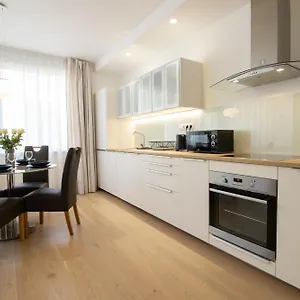 Apartament Krakovska
