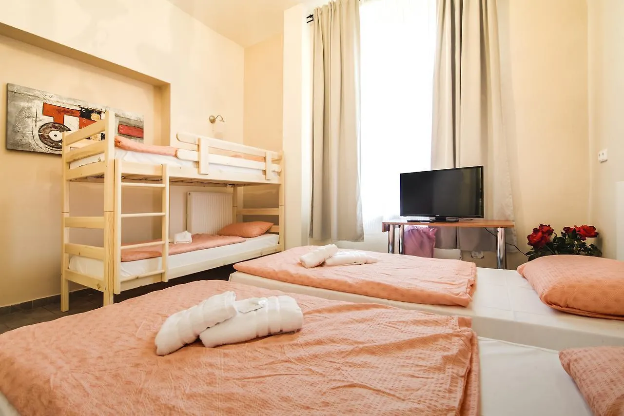 Aparthotel Zarra Praga 3*,  Czechy