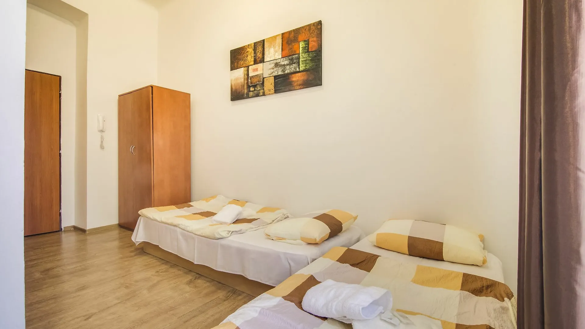 Aparthotel Zarra Praga Apartament